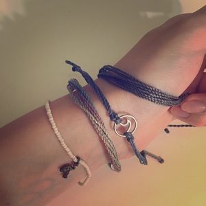 Set of Pura Vida bracelets